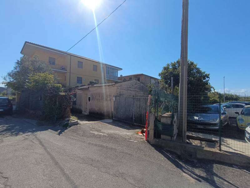 Terreno a Lamezia terme in Via Edoardo e Felice Fiore - Foto 4