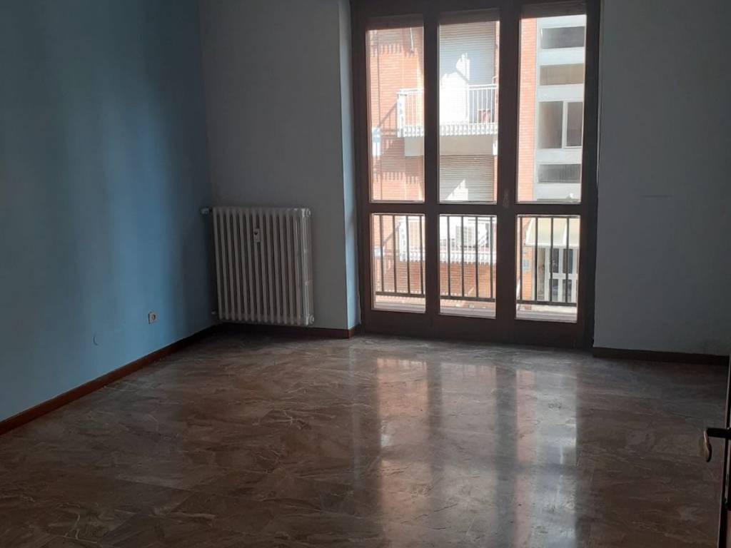 Appartamento a Asti in Via Filippo Corridoni - Foto 3