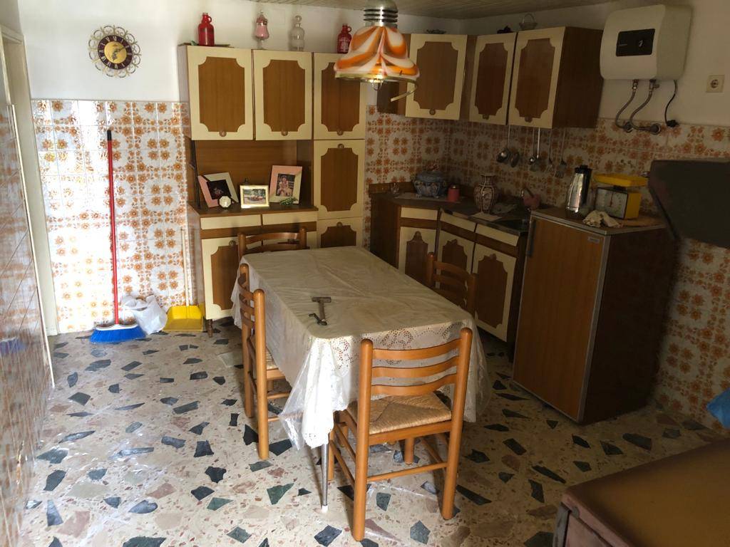 Casa indipendente a Castelbuono in Via Vetriera - Foto 2