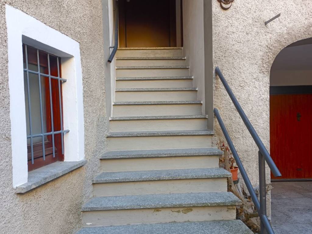 Appartamento a Valbrona - Foto 2