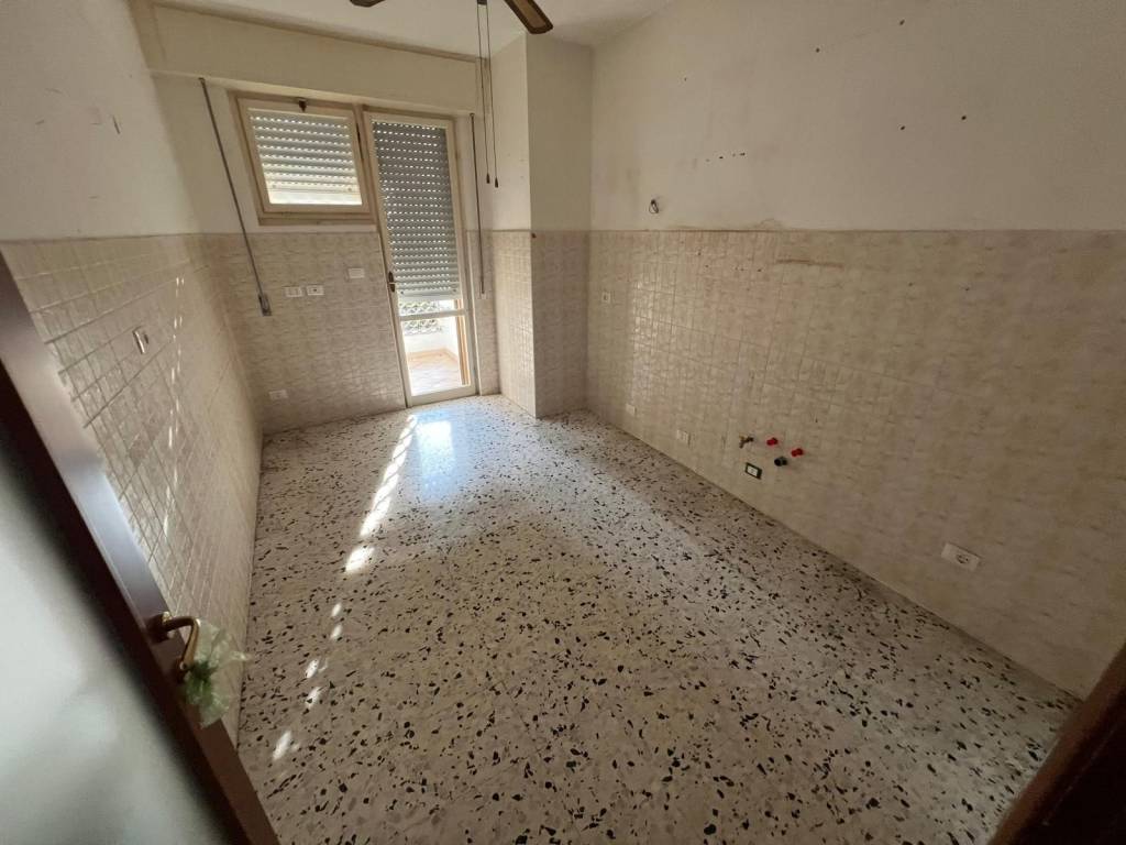 Appartamento a Latina in Via degli Aurunci - Foto 2