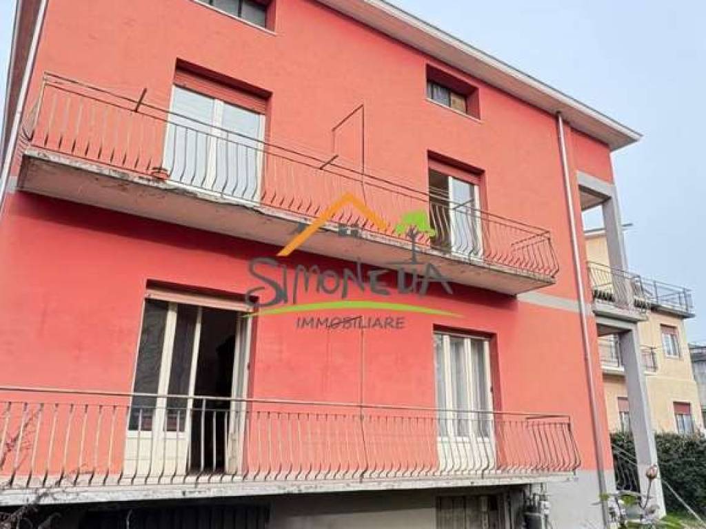 Villa a Oleggio - Foto 2