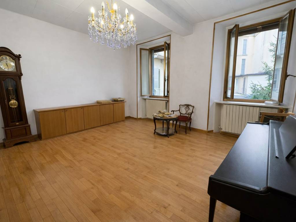 Appartamento a Lecco in Via Pietro Nava - Foto 2