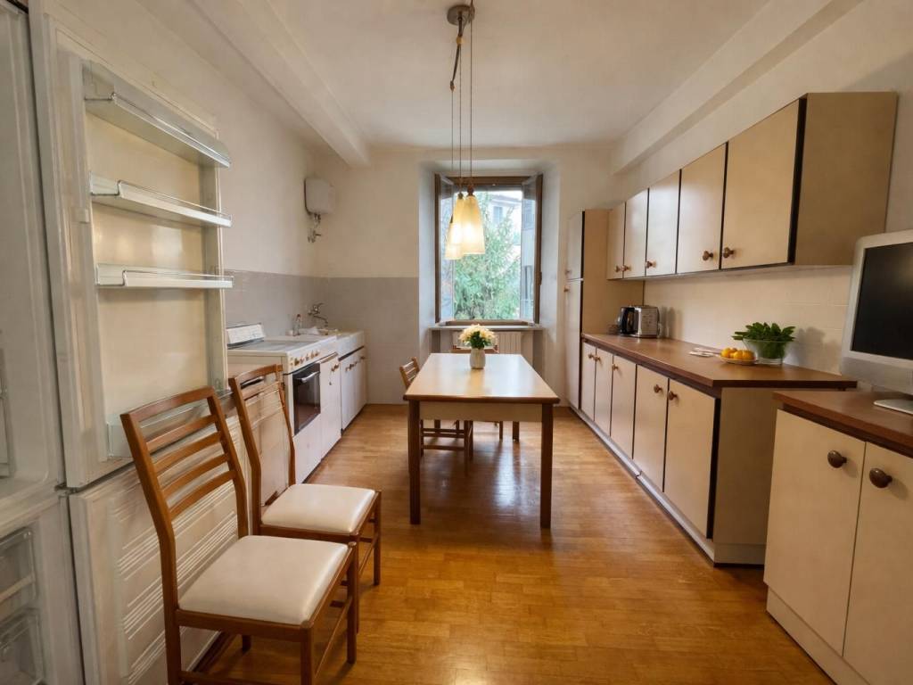 Appartamento a Lecco in Via Pietro Nava - Foto 3