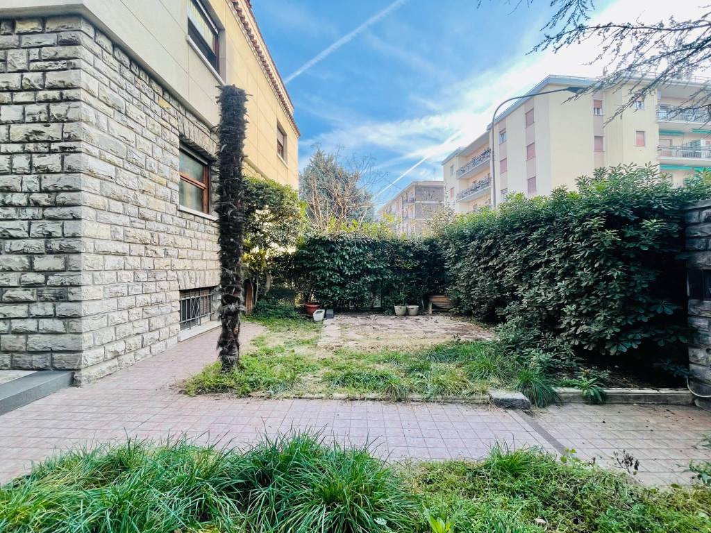 Villa a Brescia in Via Carlo Pisacane - Foto 2