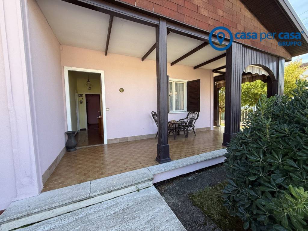 Casa indipendente a Papozze in Papozze, Via Giuseppe Di Vittorio - Foto 4