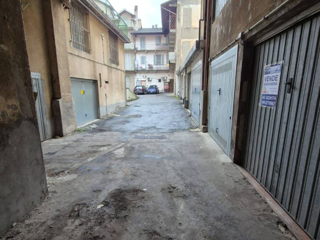 Box / garage a Borgosesia in Viale Duca d'Aosta - Foto 4