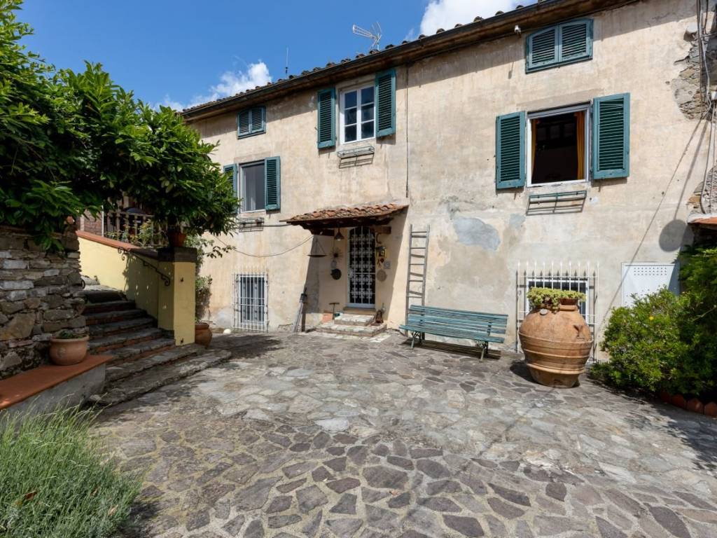 Rustico / casale a Lucca in Via delle Ville - Foto 4