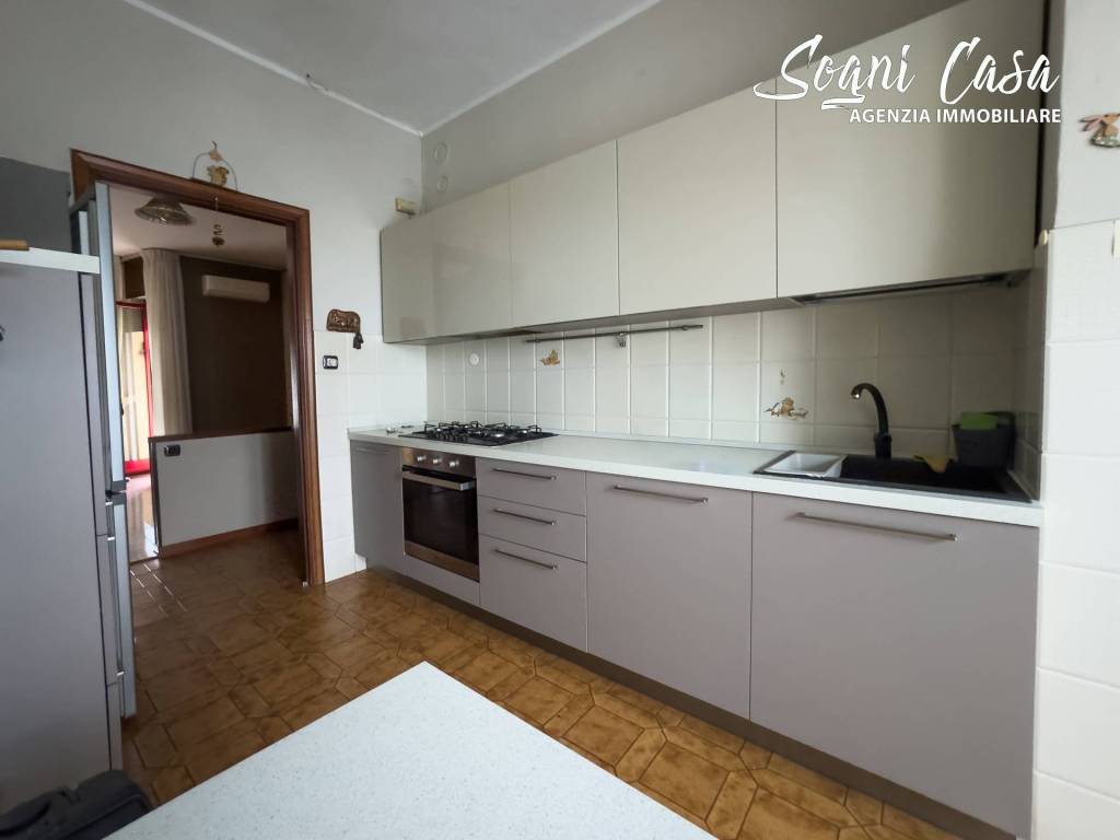 Appartamento a Oleggio in Via Sant'Antonio - Foto 5