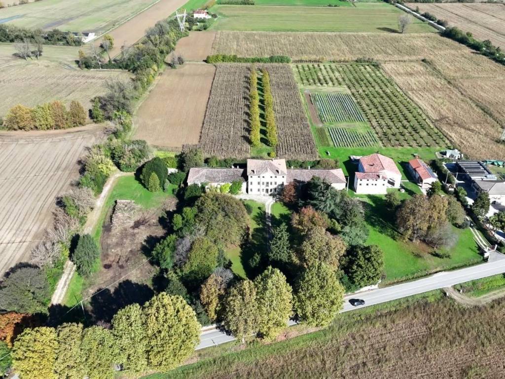 Villa a Montegalda in Via Giuseppe Roi - Foto 3