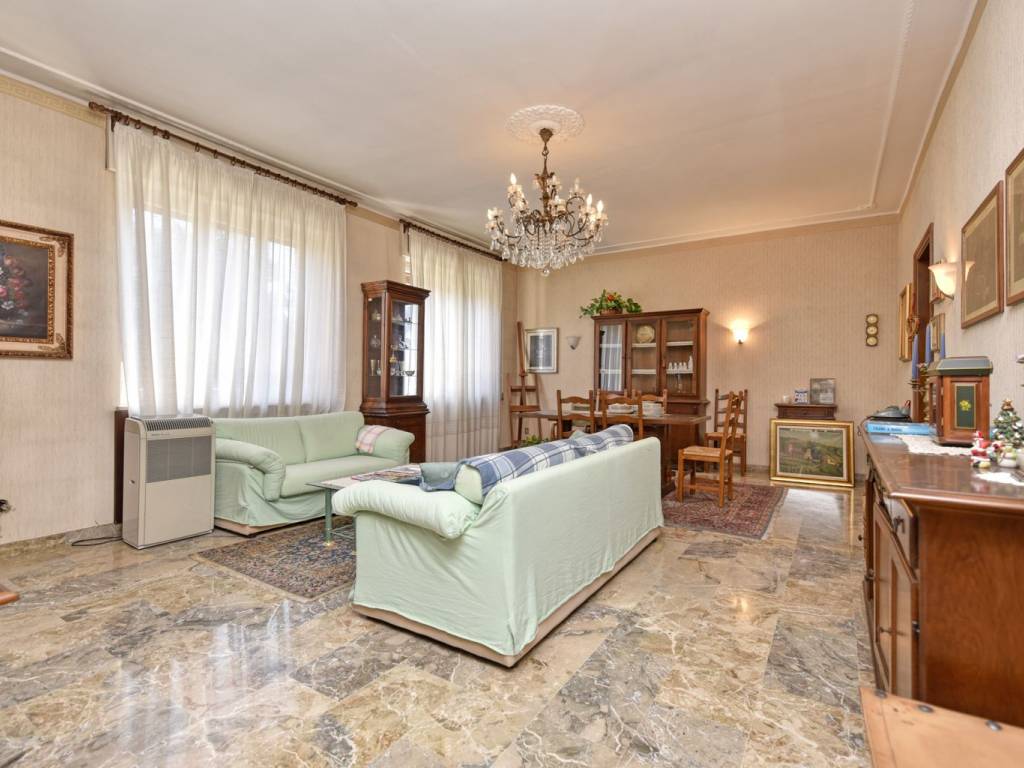 Appartamento a Valenza in Via San Giovanni, 17 - Foto 4