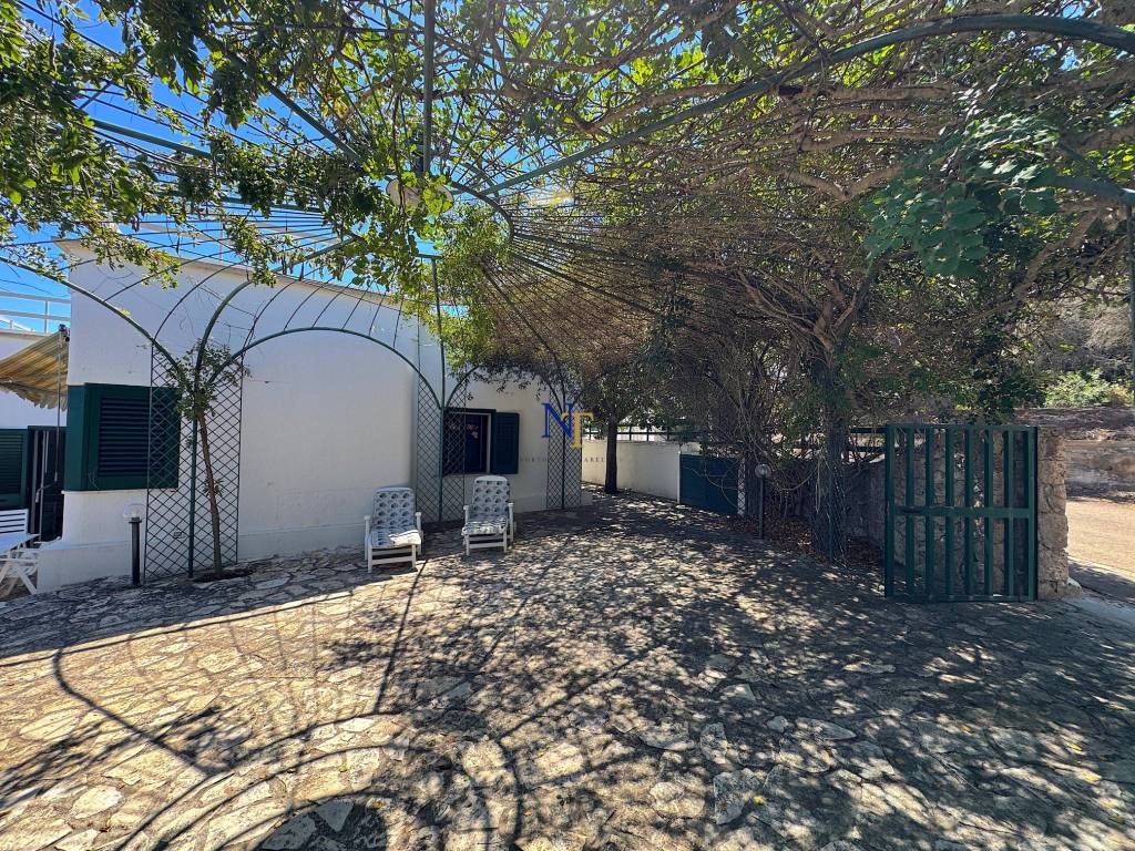 Villa a Andrano in Via Umberto Cagni, 82 - Foto 4