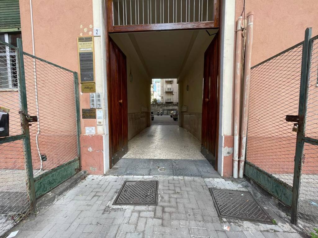 Appartamento a Catania in Via Eleonora D'Angiò - Foto 3