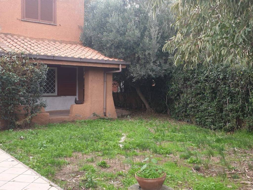 Villa a Ardea in Via Croce del Sud, 35 - Foto 2