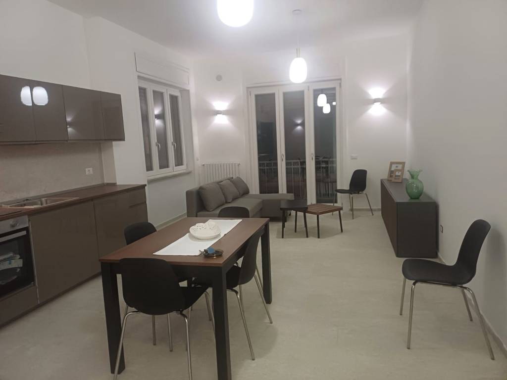 Appartamento a Salerno in Via Rocco Galdieri - Foto 2
