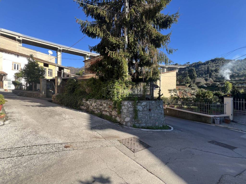 Casa indipendente a Massarosa in Via Monsignor Frediano Giannini - Foto 3
