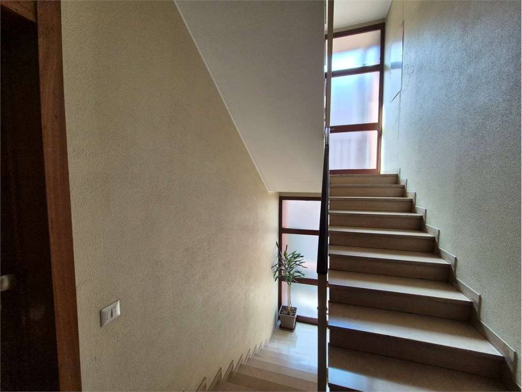 Appartamento a Saronno in Via Parini - Foto 2