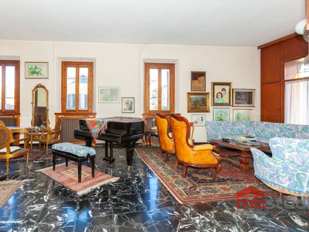 Appartamento a Tradate in Via Santo Stefano - Foto 3