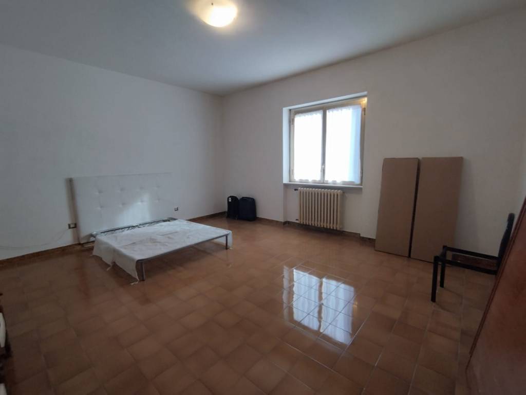 Appartamento a Cervaro in Via Noceromana - Foto 3