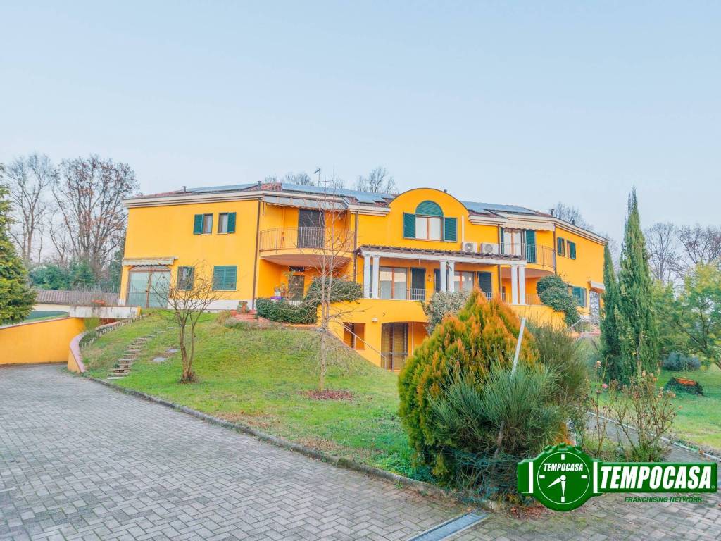 Villa a Torre d'isola in Via Riviera - Foto 2