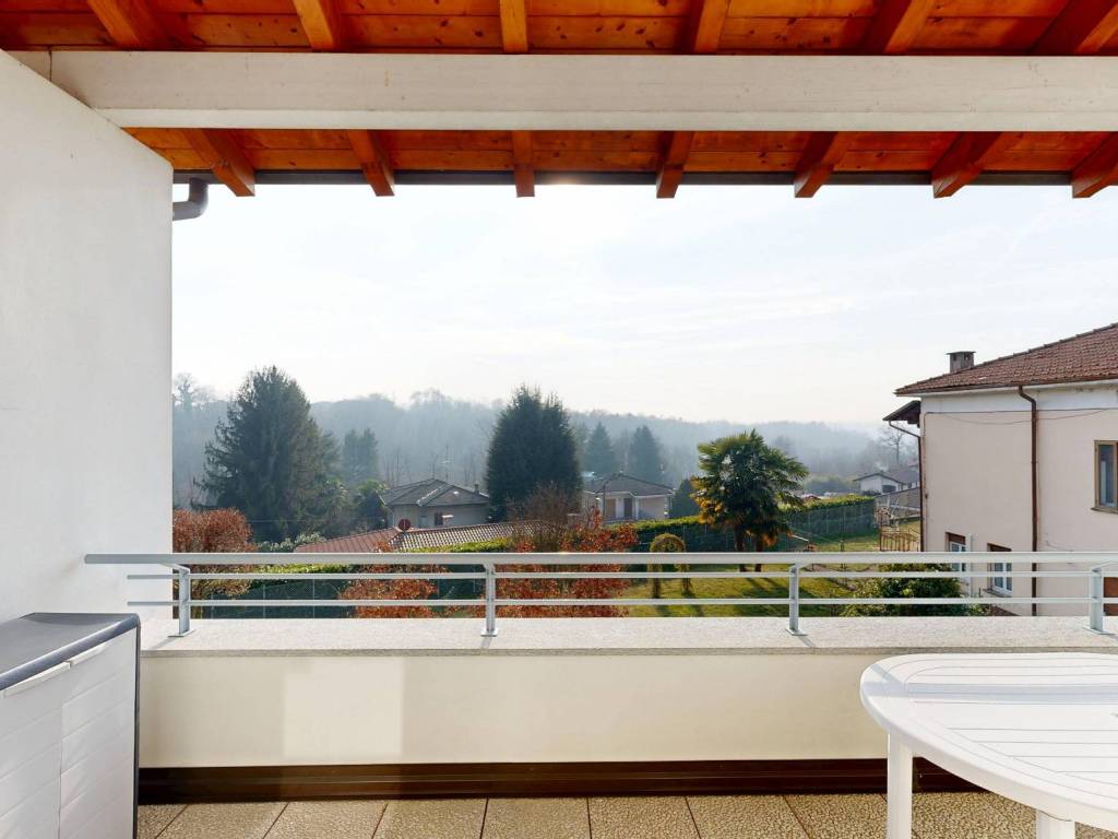 Appartamento a Castronno in Via Panoramica - Foto 5