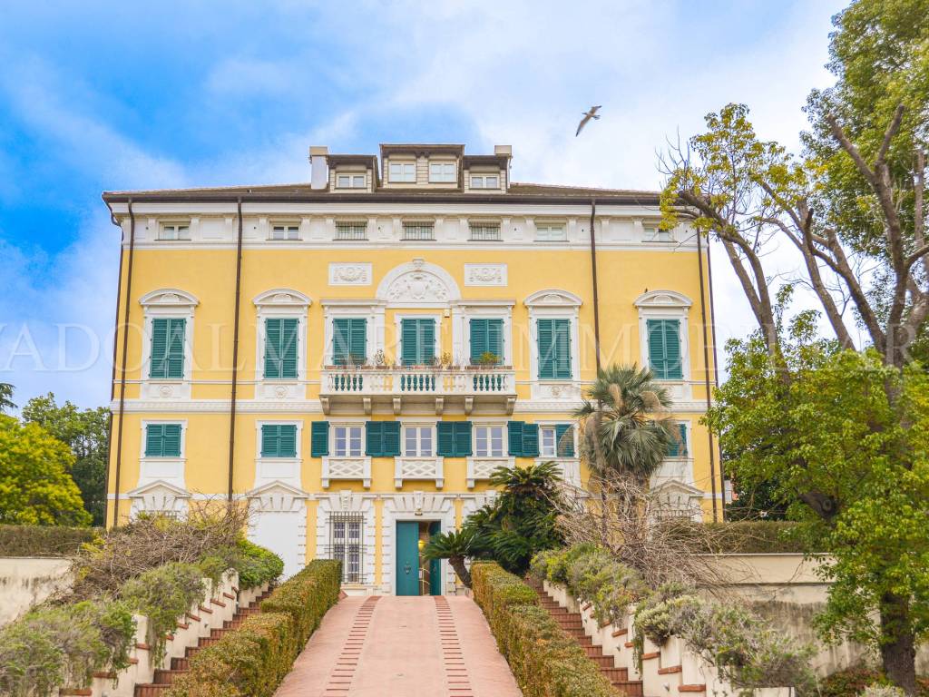 Appartamento a Albissola marina in Via Matteo Repetto, 104 - Foto 2