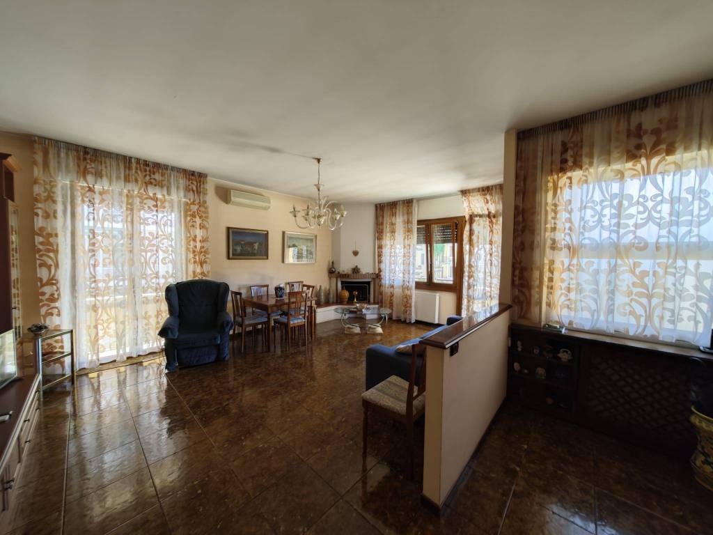 Appartamento a Varese in Via Maria Virginia Staurenghi - Foto 4