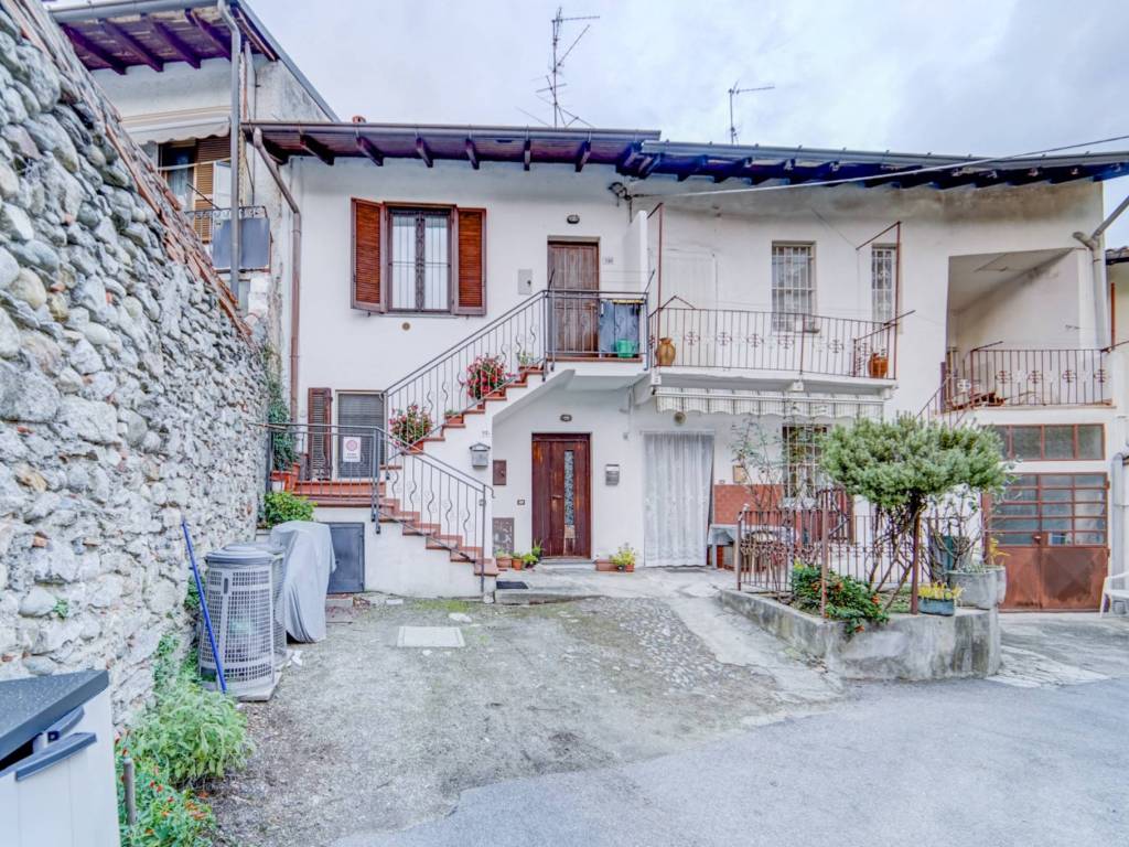 Appartamento a Somma lombardo in Via Vira, 12 - Foto 4
