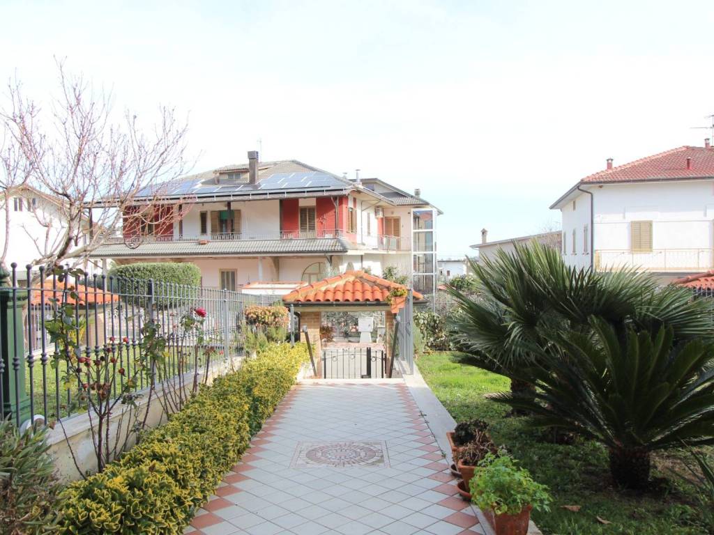 Villetta a schiera a Folignano in Strada Sant'Antonio, 6 - Foto 2