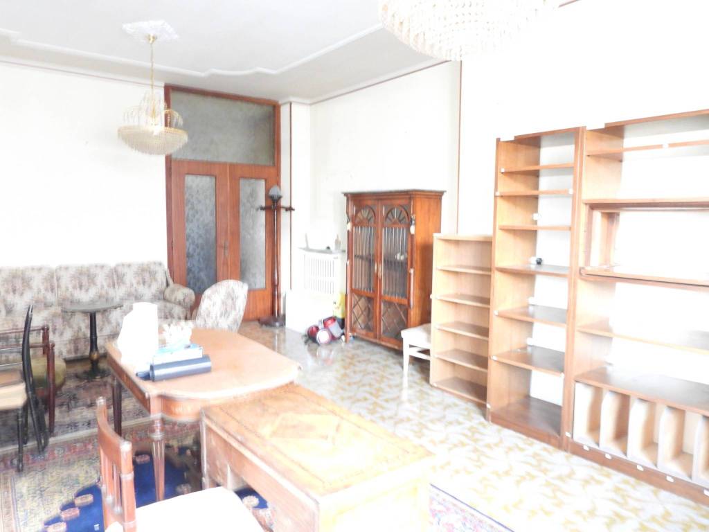 Villa a Borgomanero in Via Giovan Battista Curti - Foto 3