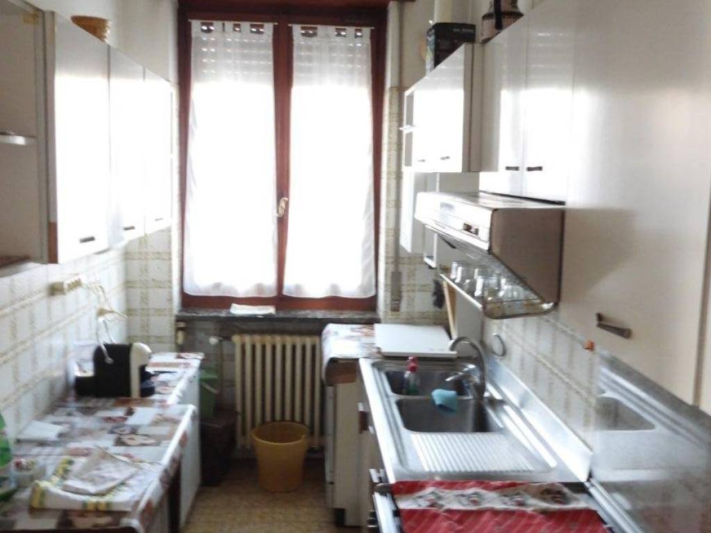 Villa a Borgomanero in Via Giovan Battista Curti - Foto 5