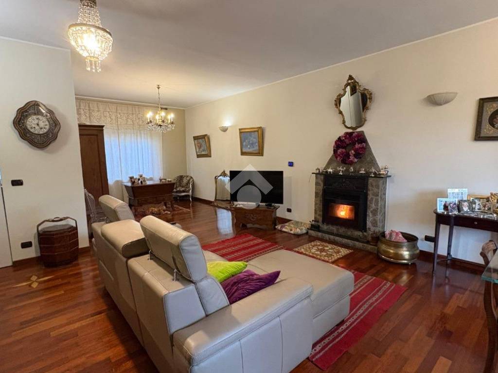 Villa a Rivoli in Via bruere, 74 - Foto 2