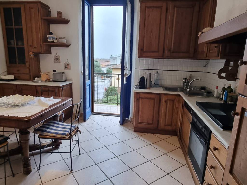 Appartamento a Buggiano in Piazza del Popolo - Foto 2