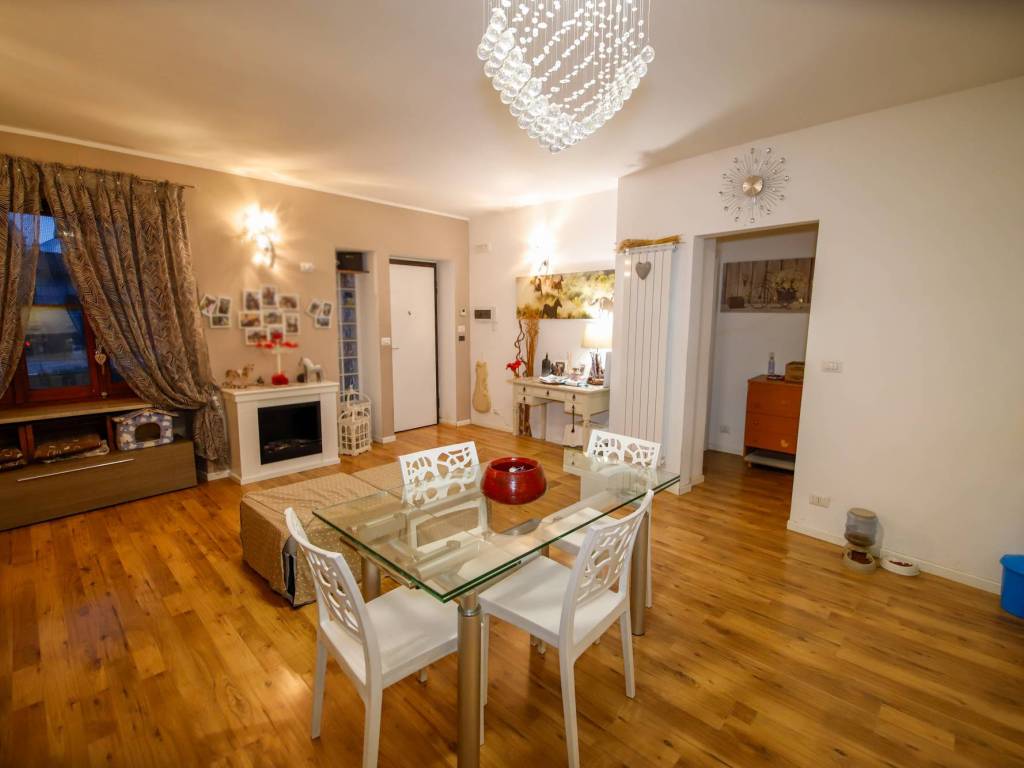 Casa indipendente a Montanaro in Via Don Pierino Minetti, 57 - Foto 4