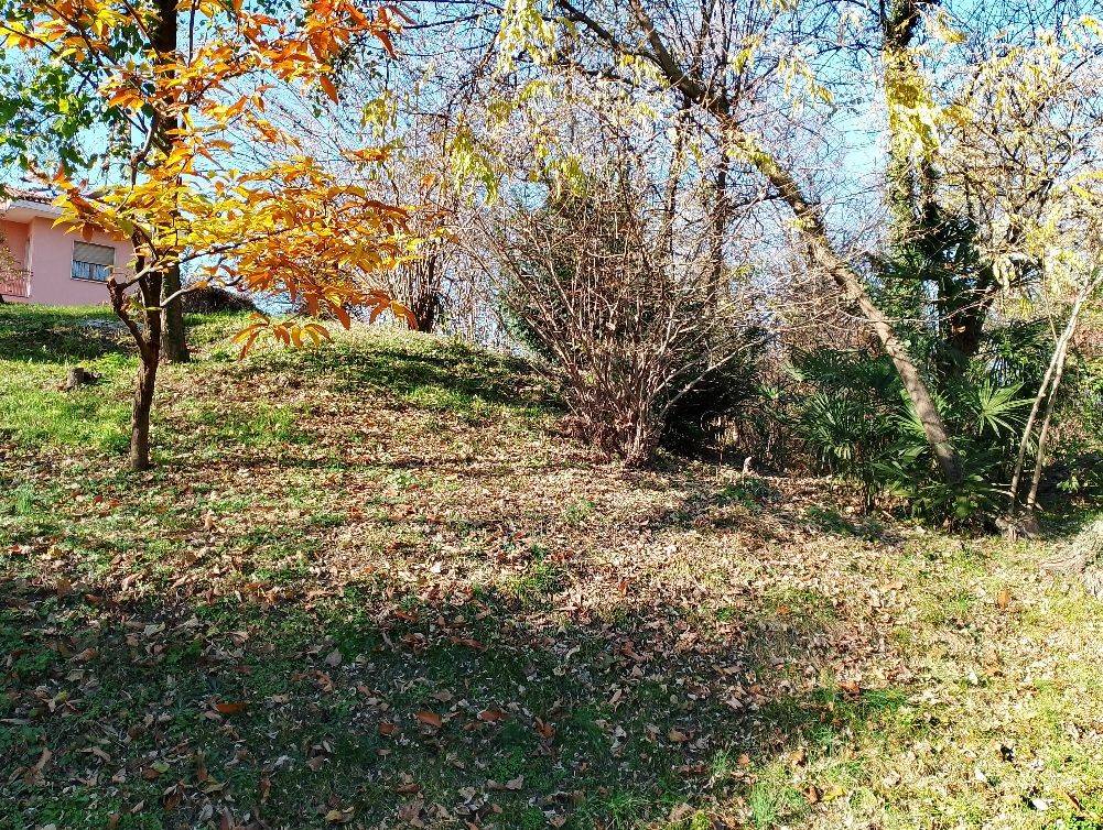 Terreno a Besozzo in Via dei Roncacci - Foto 2