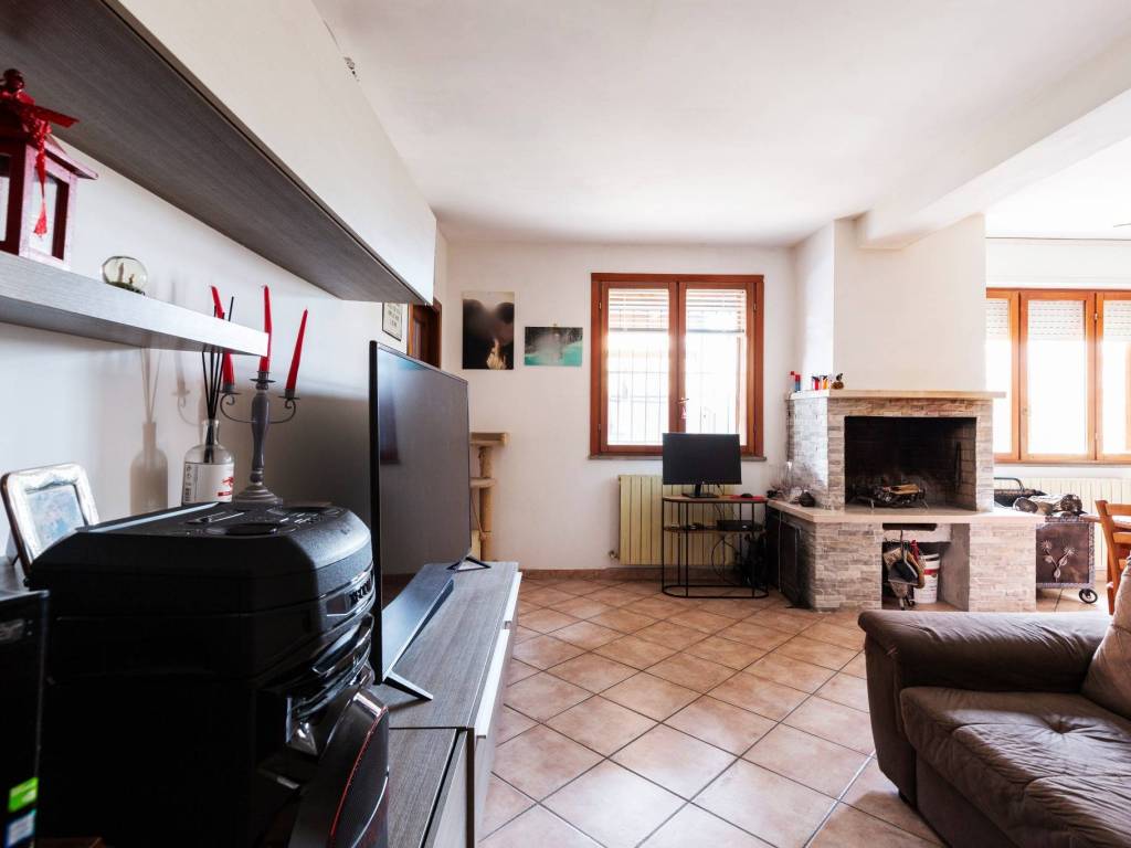 Appartamento a Trecastelli in Via Cerasi - Foto 4