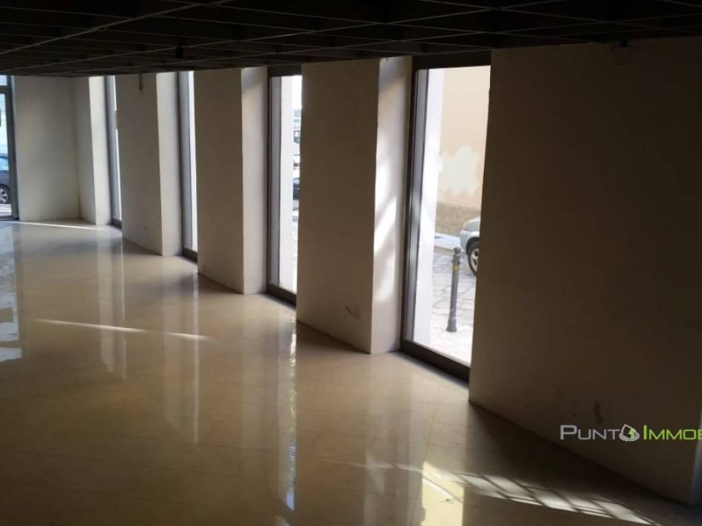 Immobile a Brindisi in corso umberto 121 - Foto 4