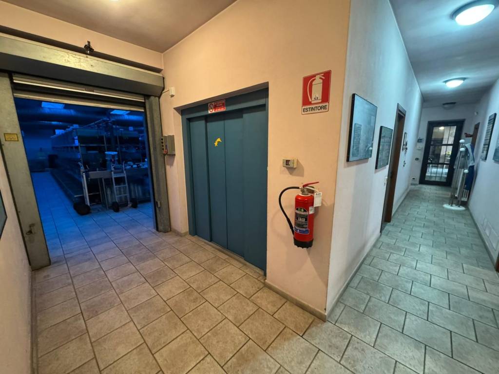 Immobile a Gallarate in Via Vittorio Arconti, 11 - Foto 2