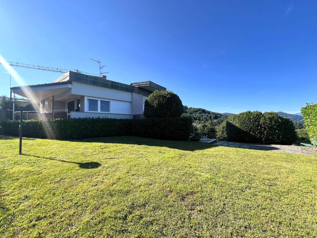 Villa a Arona in Via Lesa, 10 - Foto 2