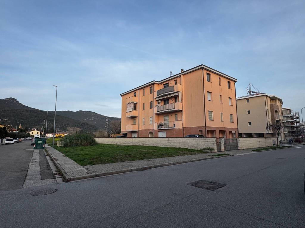 Appartamento a Cascina in Via Vittorio Bachelet - Foto 2