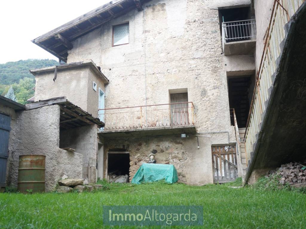 Casa indipendente a Cavedine in Piazza Giuseppe Verdi, 2 - Foto 2