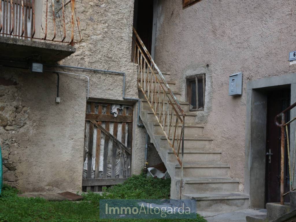 Casa indipendente a Cavedine in Piazza Giuseppe Verdi, 2 - Foto 5