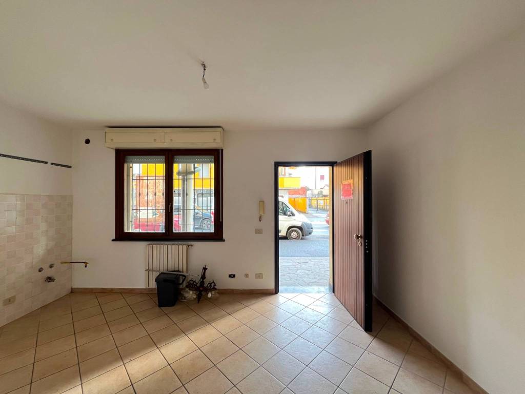 Appartamento a Pontedera in Via Roma - Foto 2