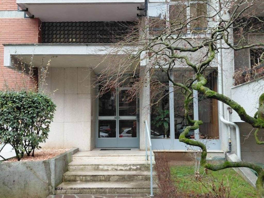 Appartamento a Bergamo in Via Ettore Vacha - Foto 2