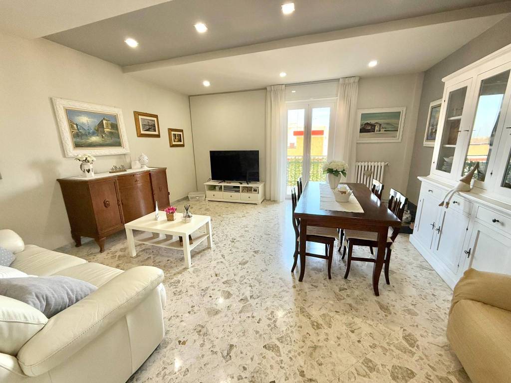 Appartamento a Valenzano in Via Leonardo da Vinci, 34 - Foto 4