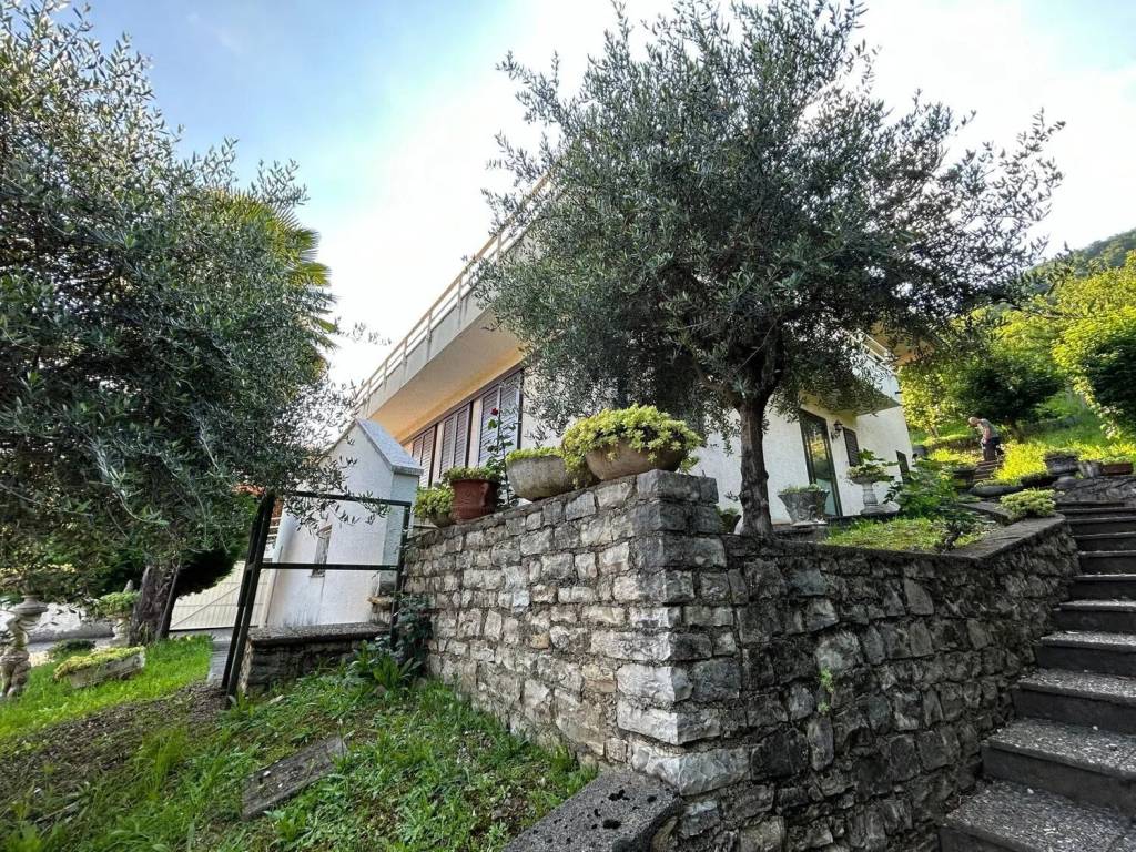 Villa a Tarzo in Via G. Verdi, 13 - Foto 3