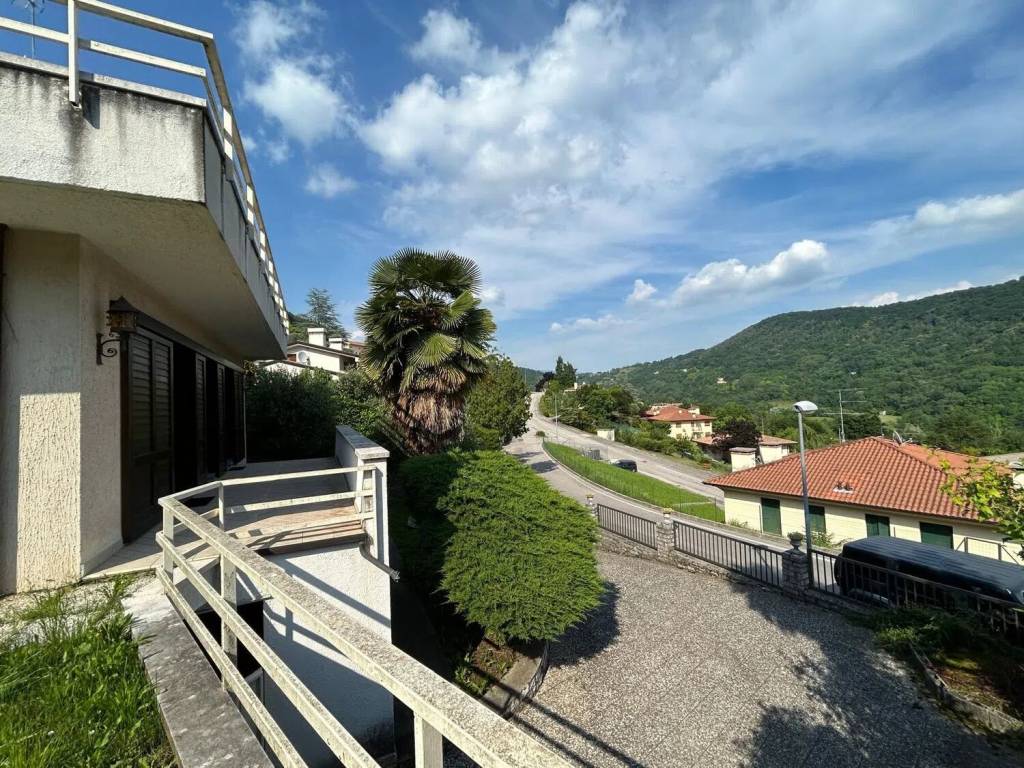Villa a Tarzo in Via G. Verdi, 13 - Foto 4
