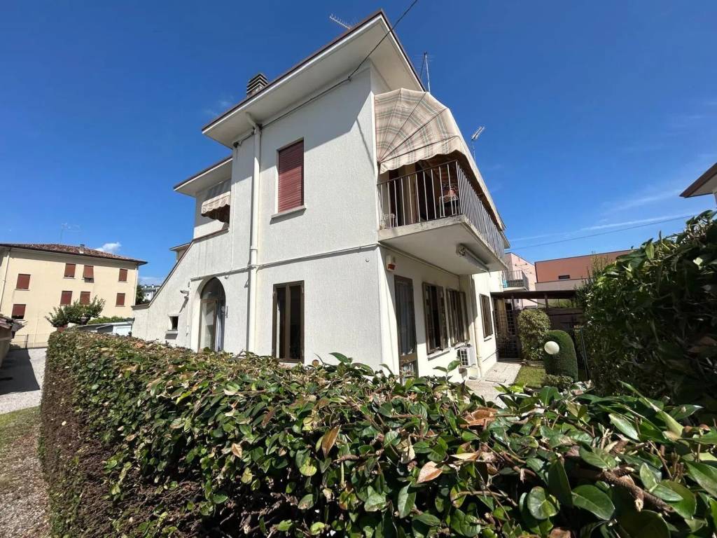 Appartamento a Conegliano in Via Giovanni Tonon, 4 - Foto 2