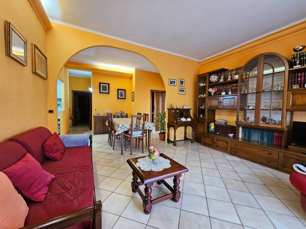 Appartamento a Guidonia montecelio in Via Giacomo Leopardi - Foto 3