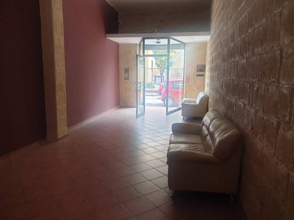 Immobile a Trani in Via Giuseppe De Robertis, 94 - Foto 2